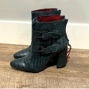 BRAND NEW- Freebird “Joey”